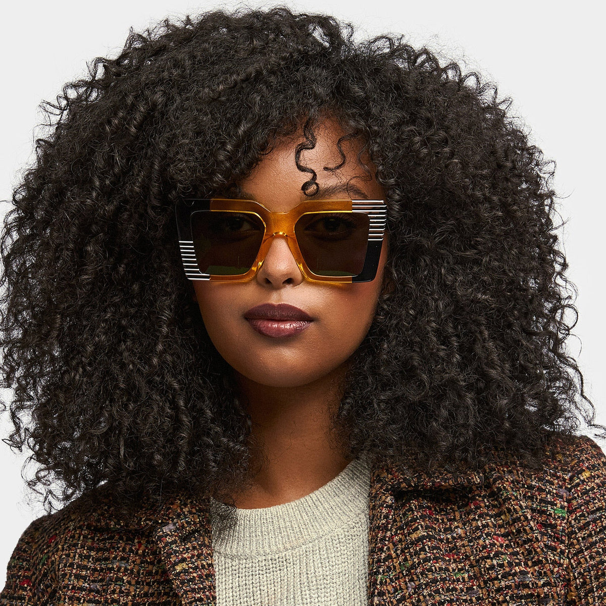 Shamika Large Black and Yellow Sunglasses with Rectangle Frames | Zeelool